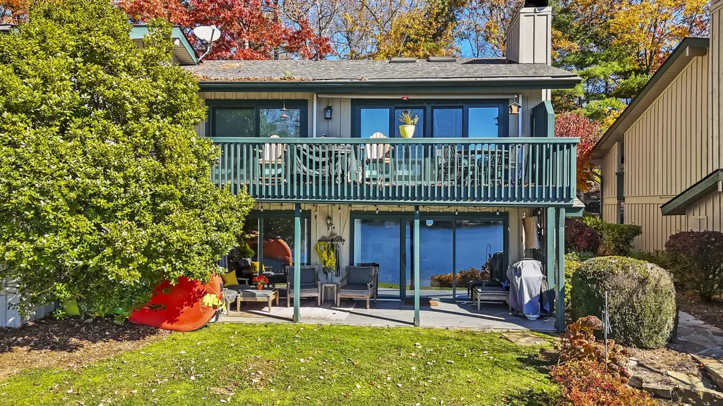 68 Toxaway Point Lake Toxaway NC 28747