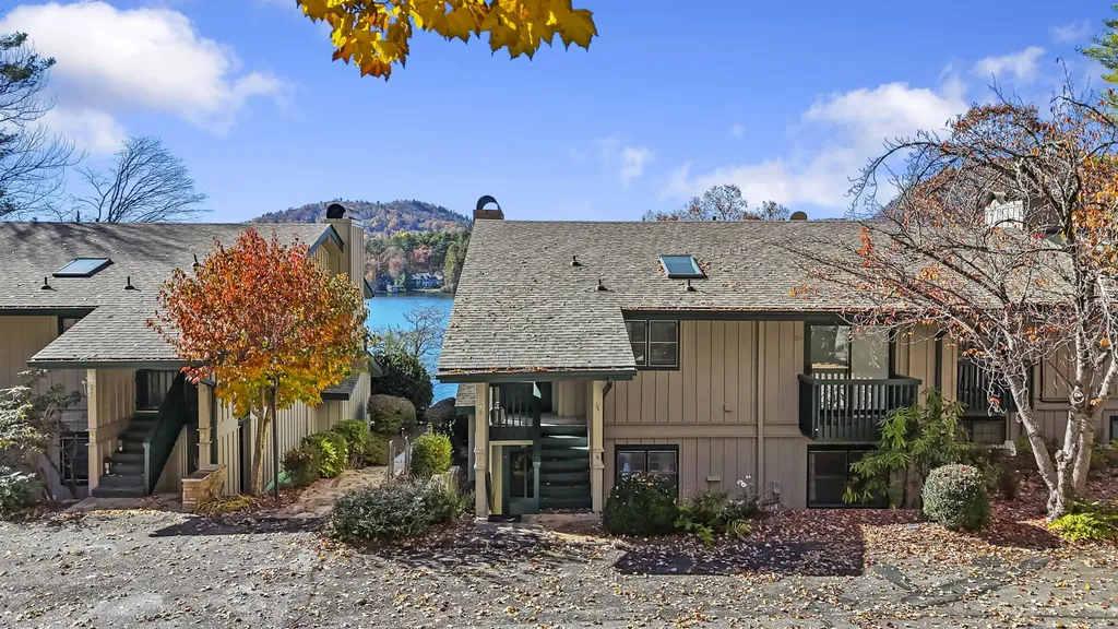 68 Toxaway Point Lake Toxaway NC 28747