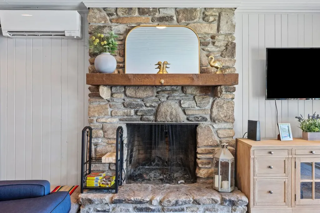 68 Toxaway Point Lake Toxaway NC 28747