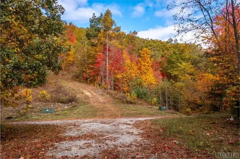 35 Lowland Glade Glenville NC 28736