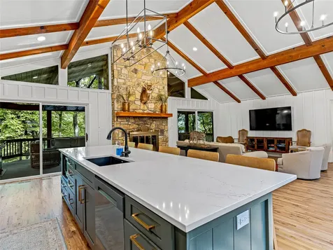412 Cherokee Trace Lake Toxaway NC 28747