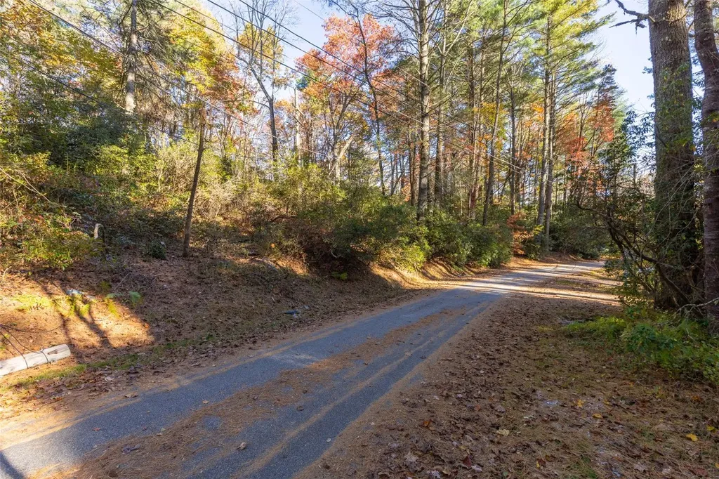 L22,23 Hideaway Trail Highlands NC 28741