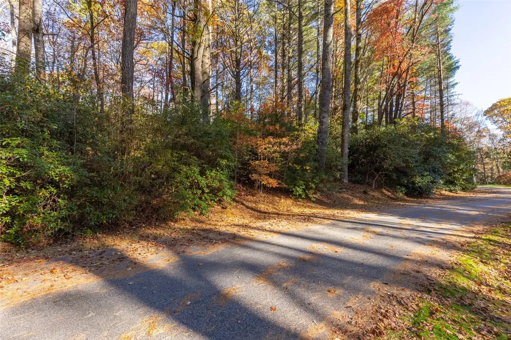 L22,23 Hideaway Trail Highlands NC 28741