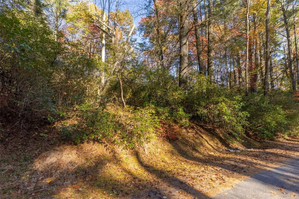L22,23 Hideaway Trail Highlands NC 28741