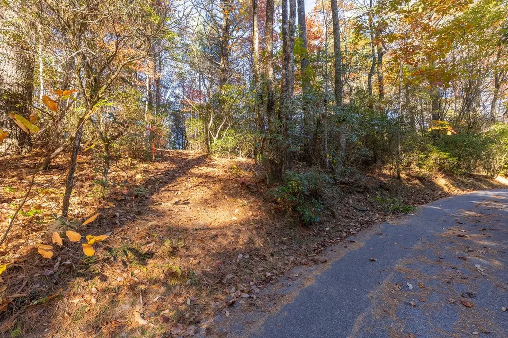 L22,23 Hideaway Trail Highlands NC 28741