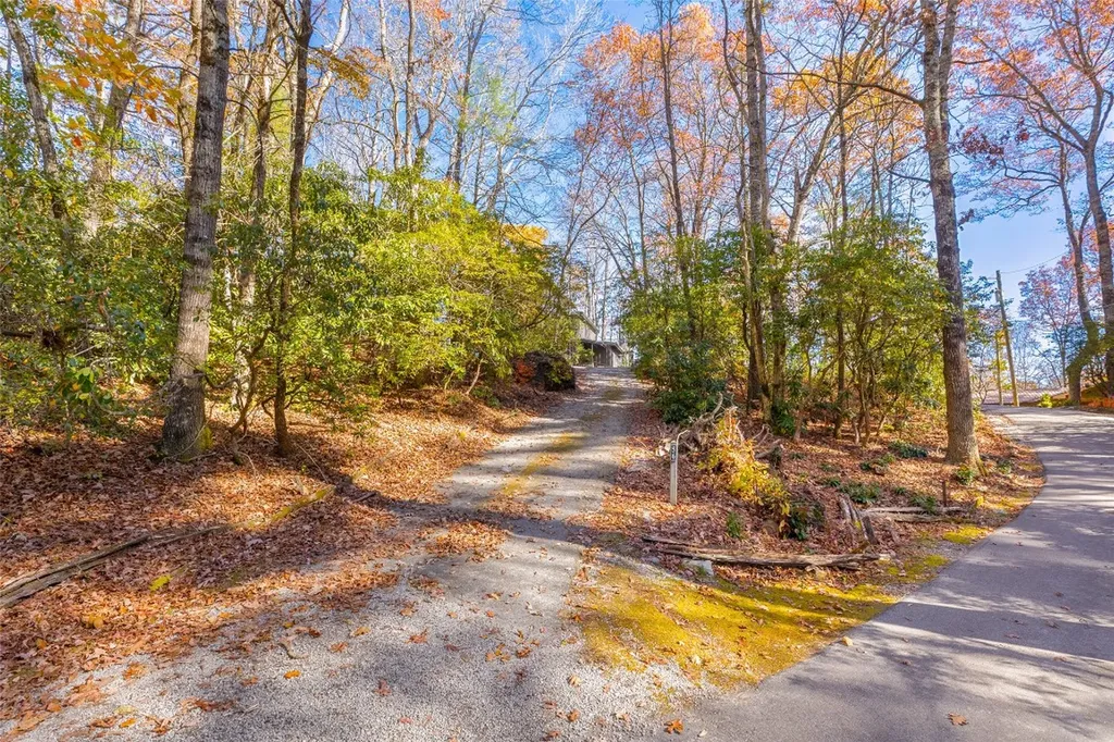 L22,23 Hideaway Trail Highlands NC 28741