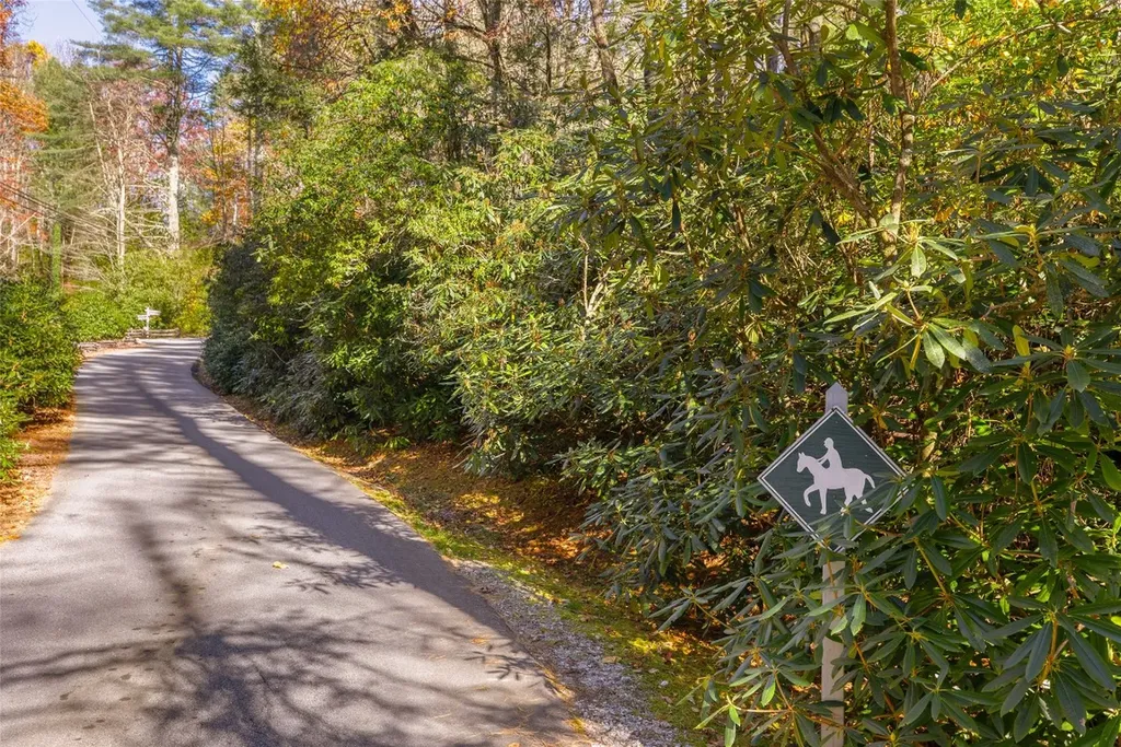 L22,23 Hideaway Trail Highlands NC 28741