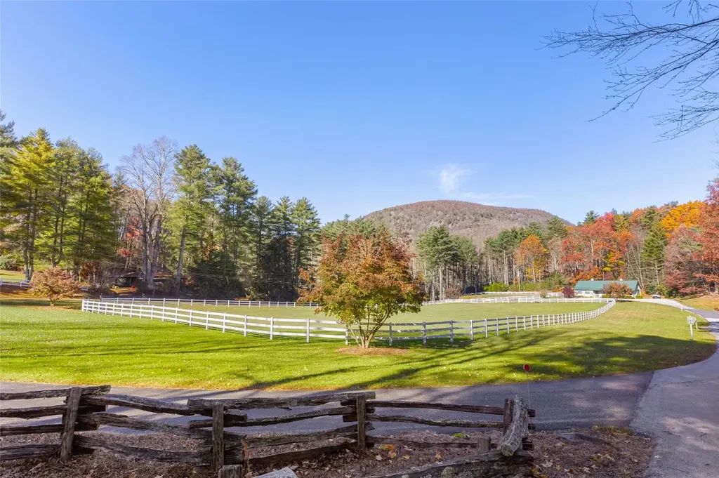 L22,23 Hideaway Trail Highlands NC 28741