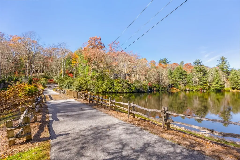 L22,23 Hideaway Trail Highlands NC 28741