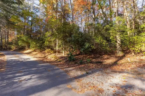 L22,23 Hideaway Trail Highlands NC 28741
