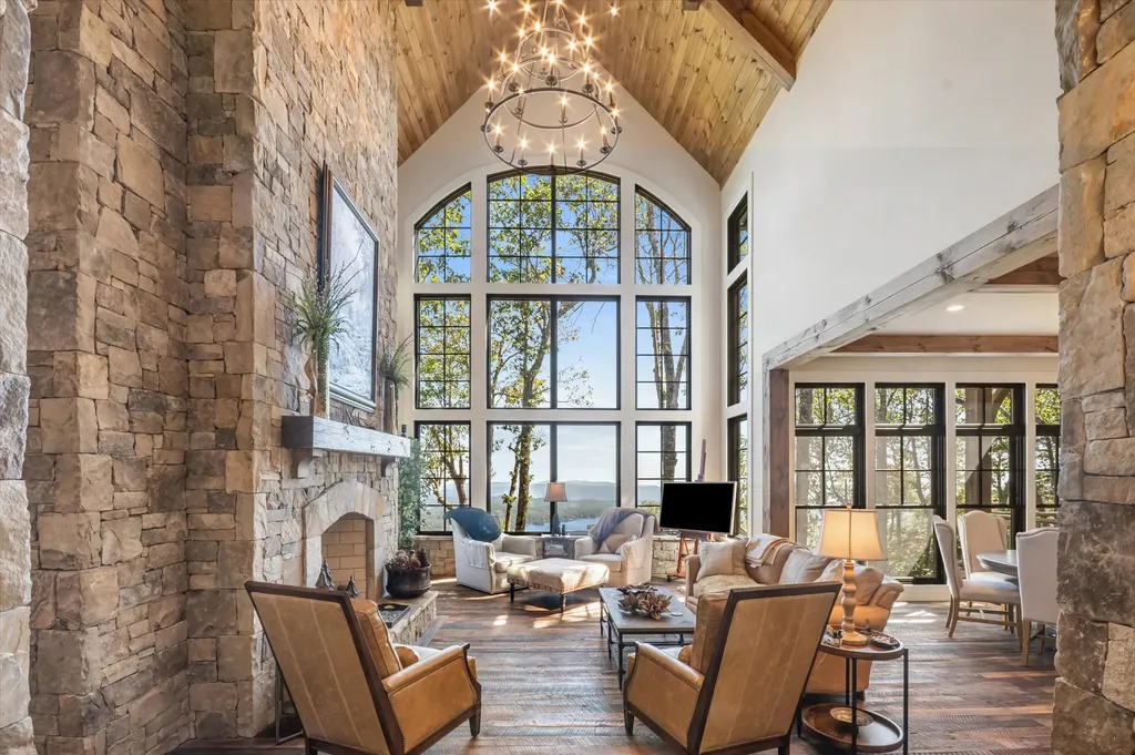 1544 Panthertown Road Lake Toxaway NC 28747