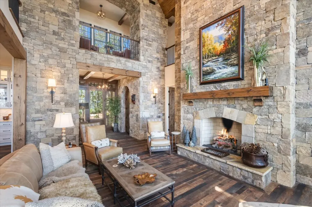 1544 Panthertown Road Lake Toxaway NC 28747