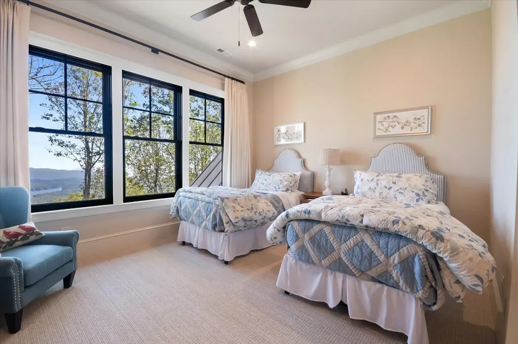 1544 Panthertown Road Lake Toxaway NC 28747