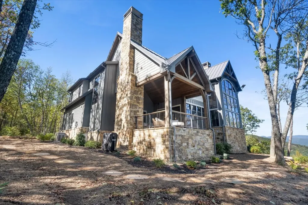 1544 Panthertown Road Lake Toxaway NC 28747