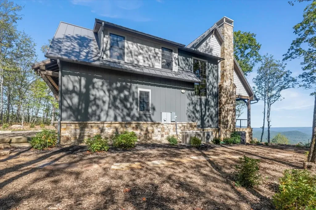 1544 Panthertown Road Lake Toxaway NC 28747