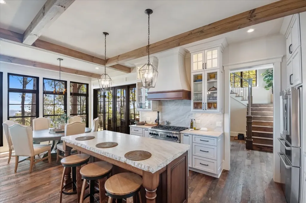 1544 Panthertown Road Lake Toxaway NC 28747