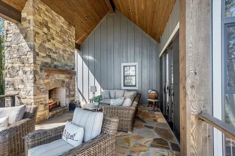 1544 Panthertown Road Lake Toxaway NC 28747