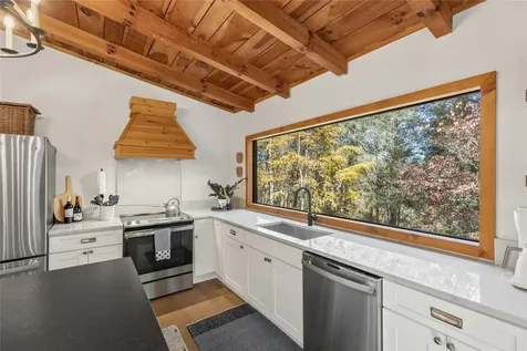 140 Kettle Creek Road Cashiers NC 28717