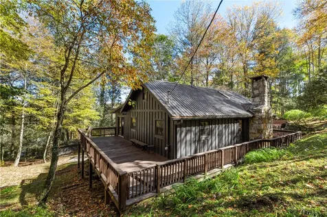 140 Kettle Creek Road Cashiers NC 28717