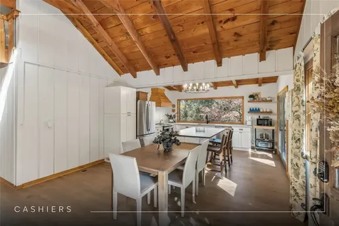 140 Kettle Creek Road Cashiers NC 28717