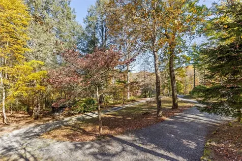140 Kettle Creek Road Cashiers NC 28717