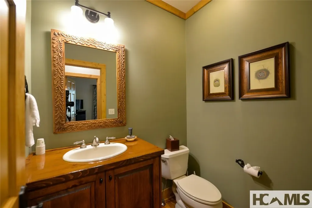 111 Scotch Highlands Loop Sapphire NC 28774