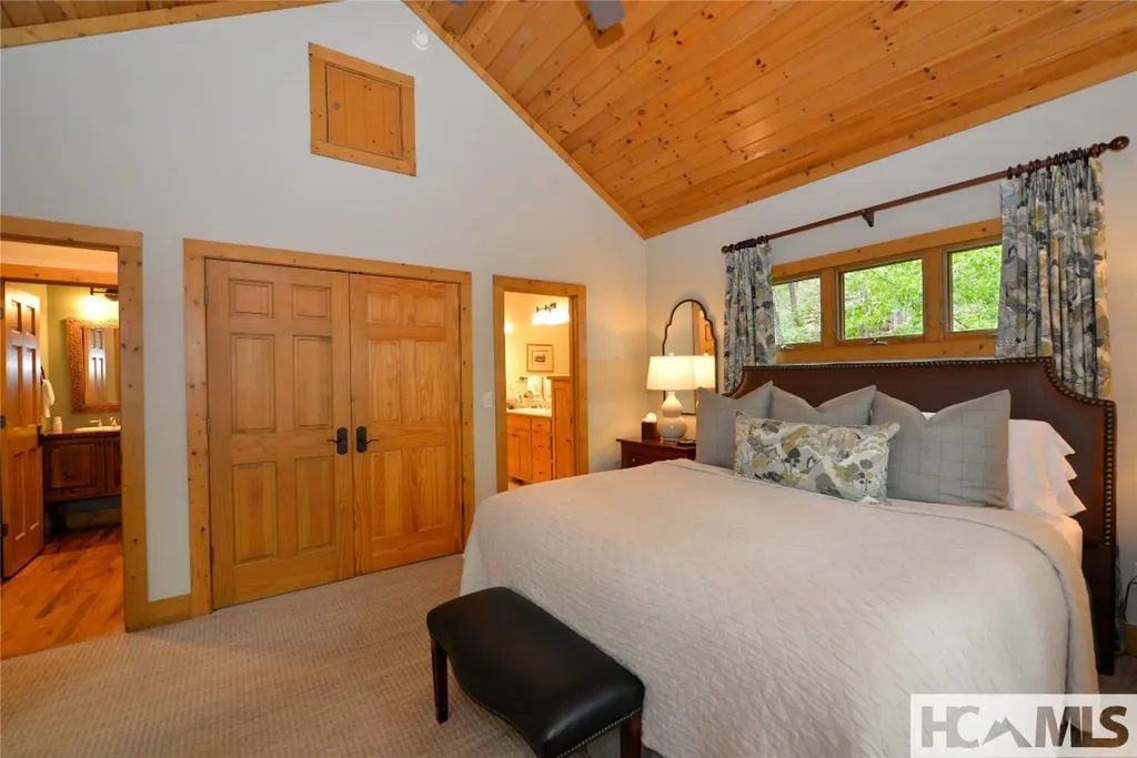 111 Scotch Highlands Loop Sapphire NC 28774