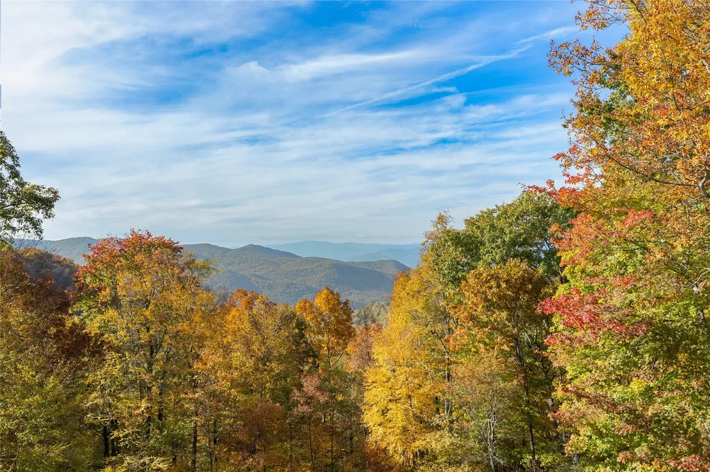 6681 Big Ridge Road Glenville NC 28736