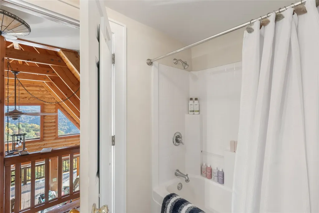 6681 Big Ridge Road Glenville NC 28736