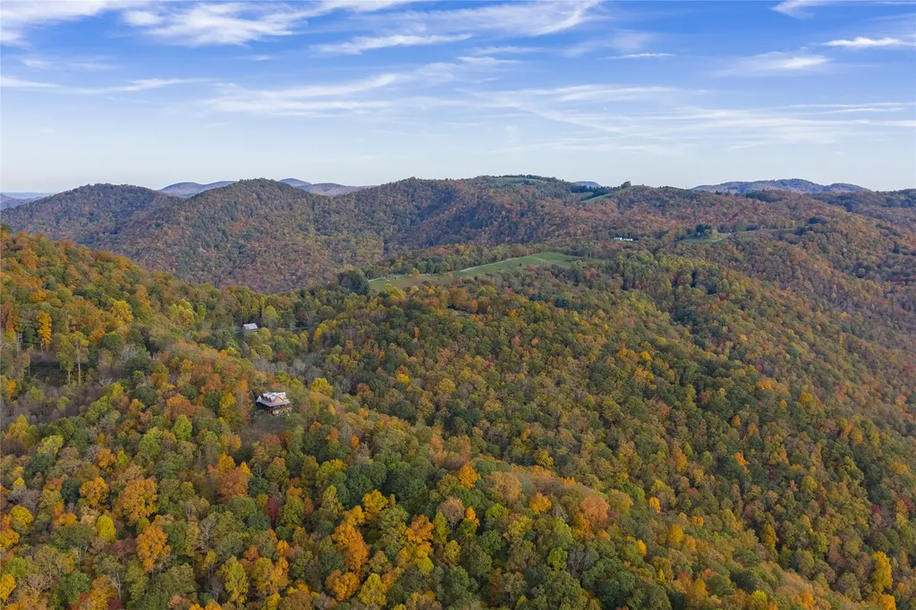 6681 Big Ridge Road Glenville NC 28736