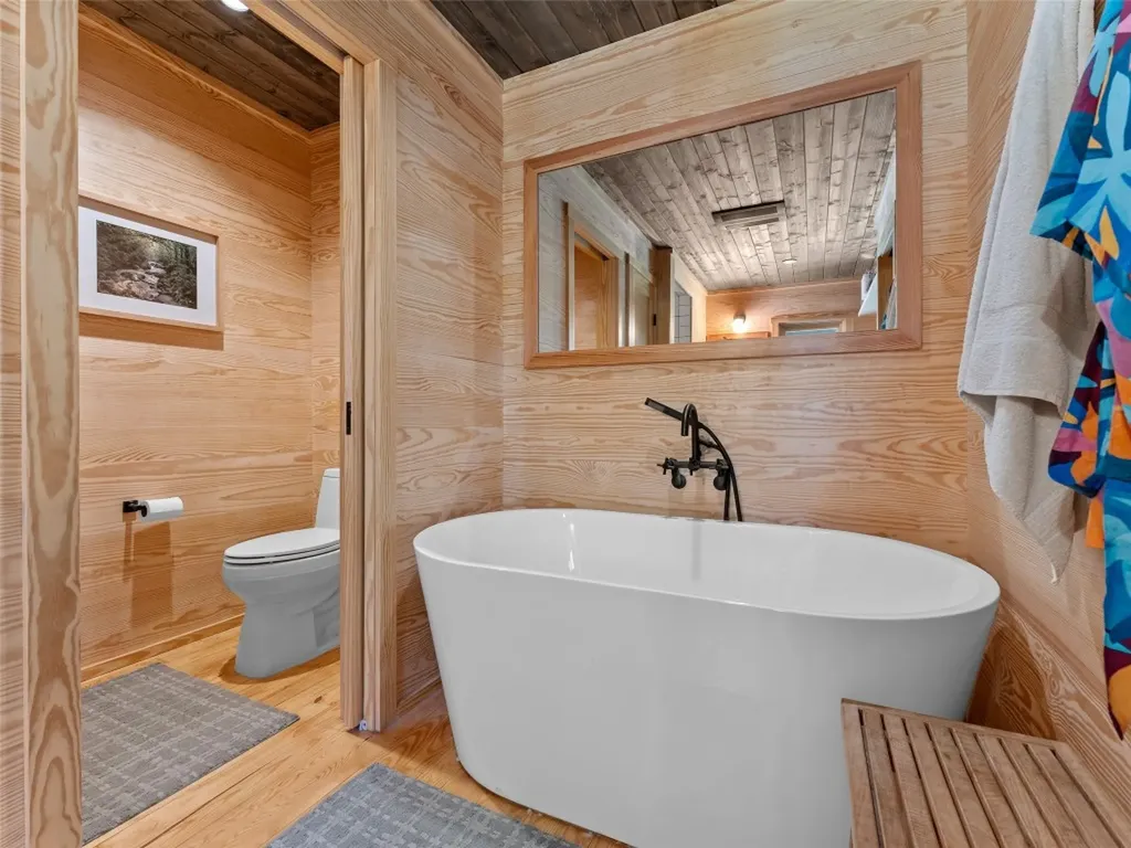 212 Shore Drive Lake Toxaway NC 28747