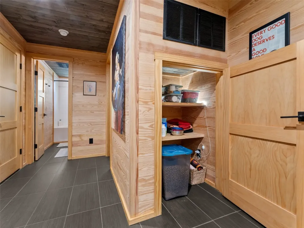 212 Shore Drive Lake Toxaway NC 28747