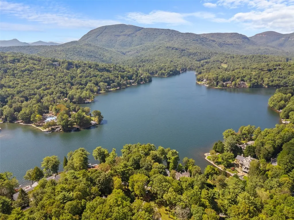 212 Shore Drive Lake Toxaway NC 28747
