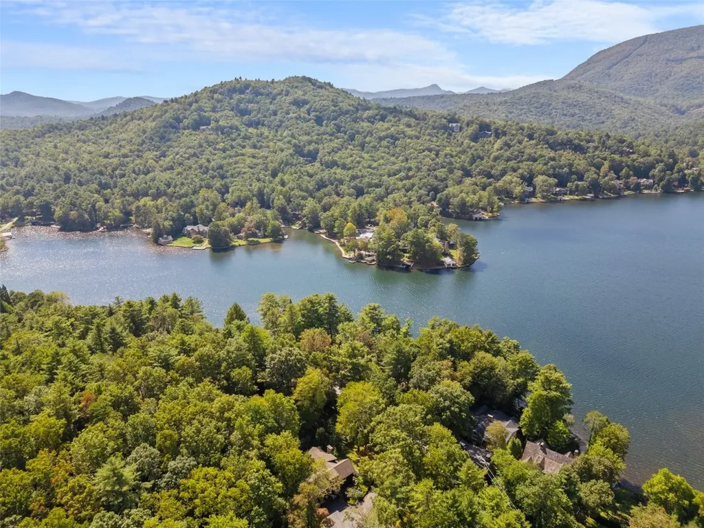 212 Shore Drive Lake Toxaway NC 28747