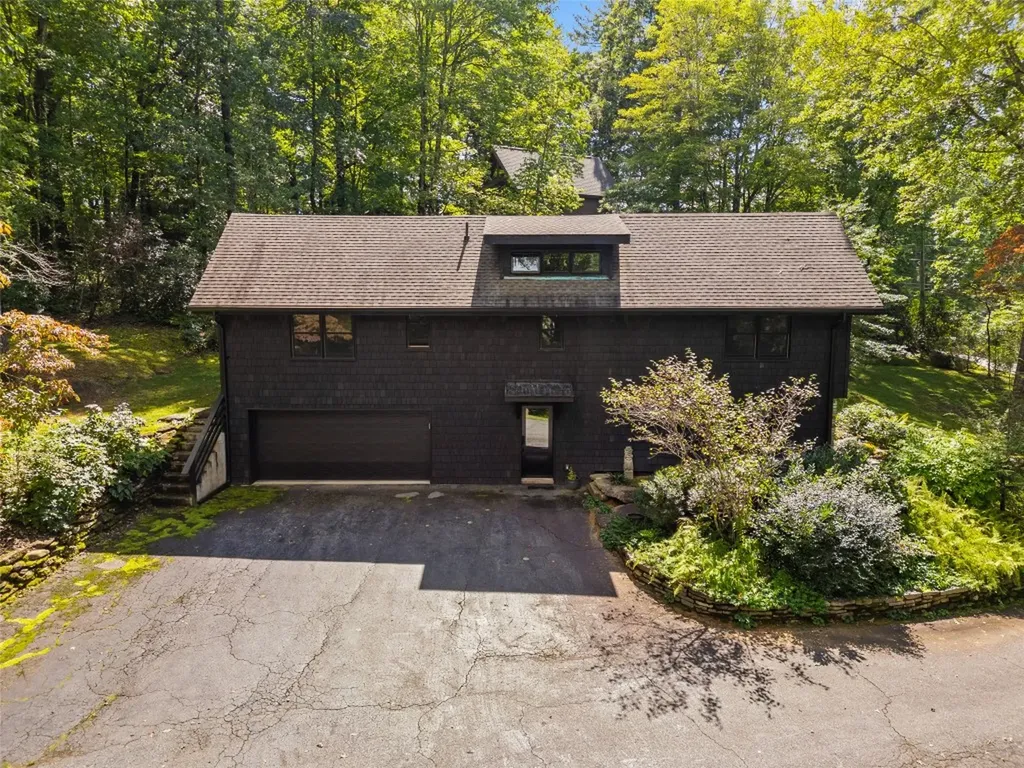 212 Shore Drive Lake Toxaway NC 28747