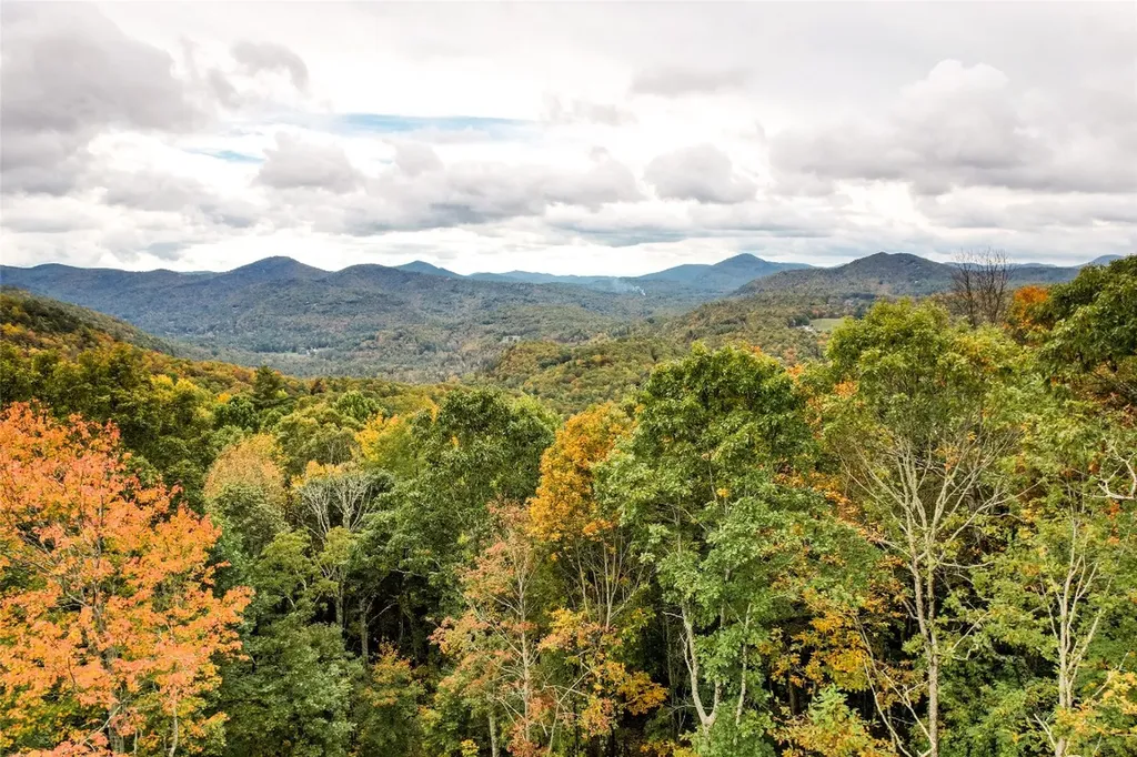 521 Misty Ridge Trail Glenville NC 28736