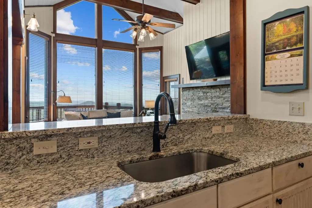 453 Eagle Ridge Sapphire NC 28774