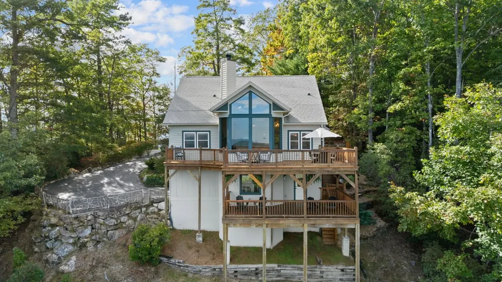 453 Eagle Ridge Sapphire NC 28774