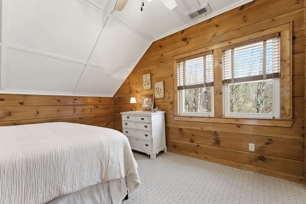 453 Eagle Ridge Sapphire NC 28774
