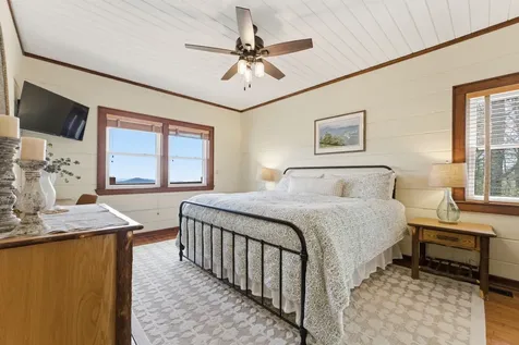 453 Eagle Ridge Sapphire NC 28774