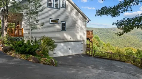 453 Eagle Ridge Sapphire NC 28774