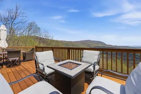 453 Eagle Ridge Sapphire NC 28774