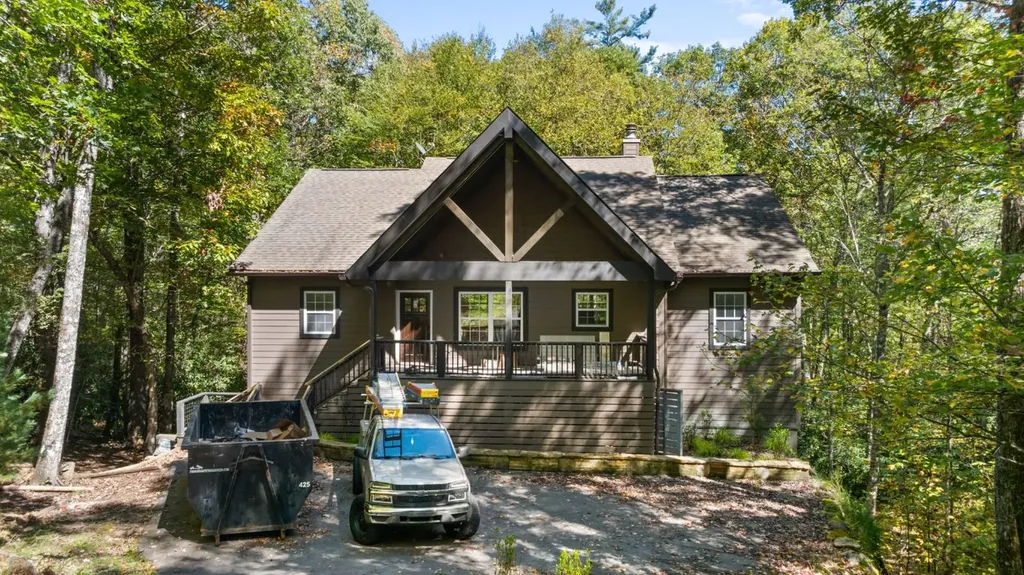 110 Toxaway Lane Sapphire NC 28774