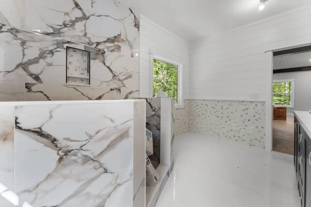 110 Toxaway Lane Sapphire NC 28774