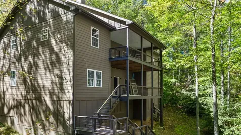 110 Toxaway Lane Sapphire NC 28774