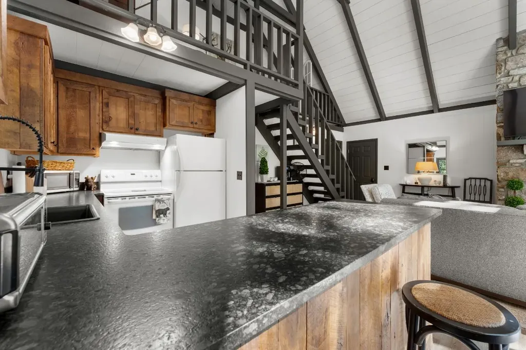 1917 West Christy Trail Sapphire NC 28774