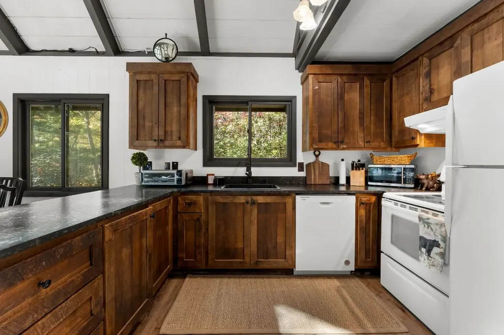 1917 West Christy Trail Sapphire NC 28774