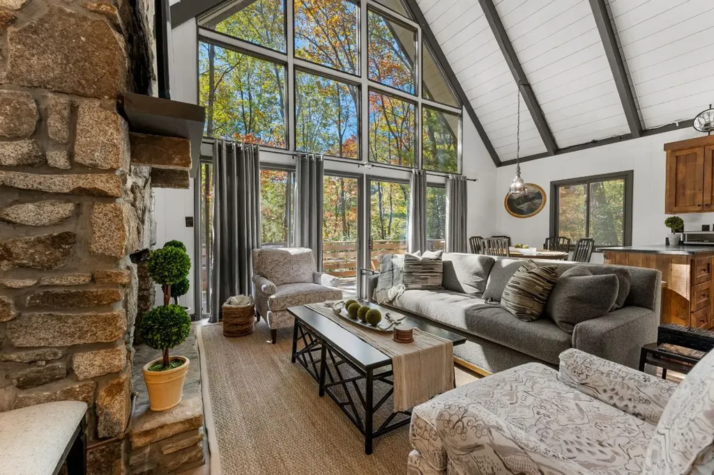 1917 West Christy Trail Sapphire NC 28774