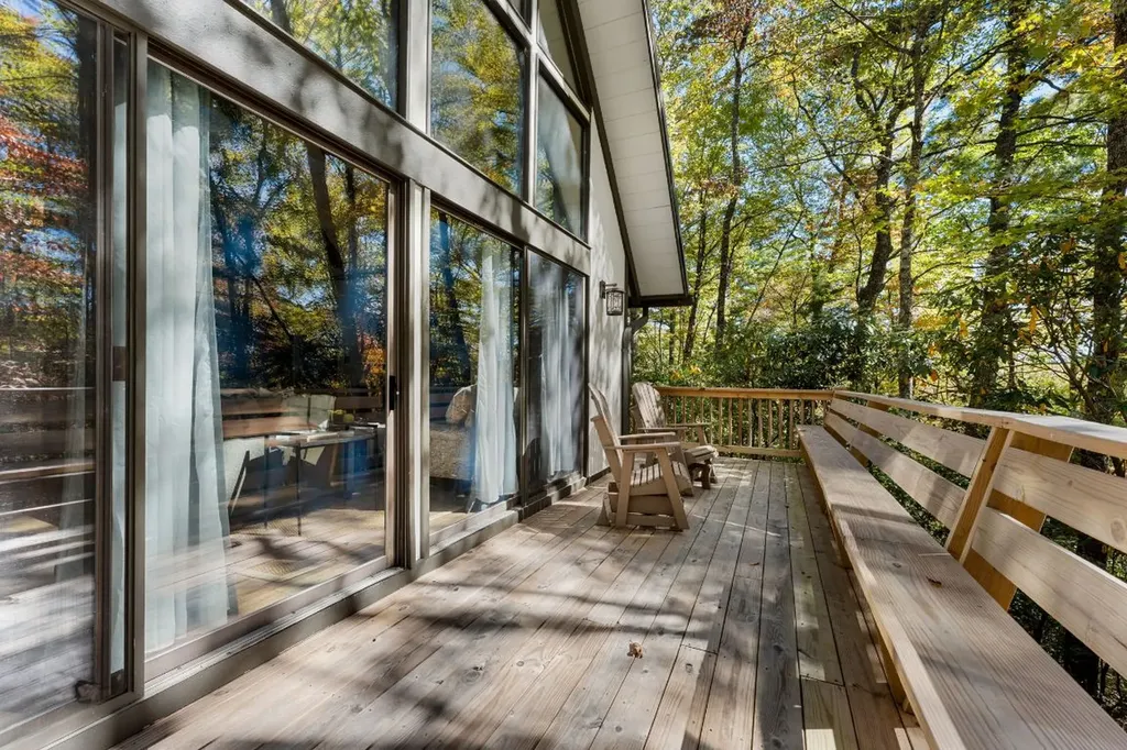 1917 West Christy Trail Sapphire NC 28774