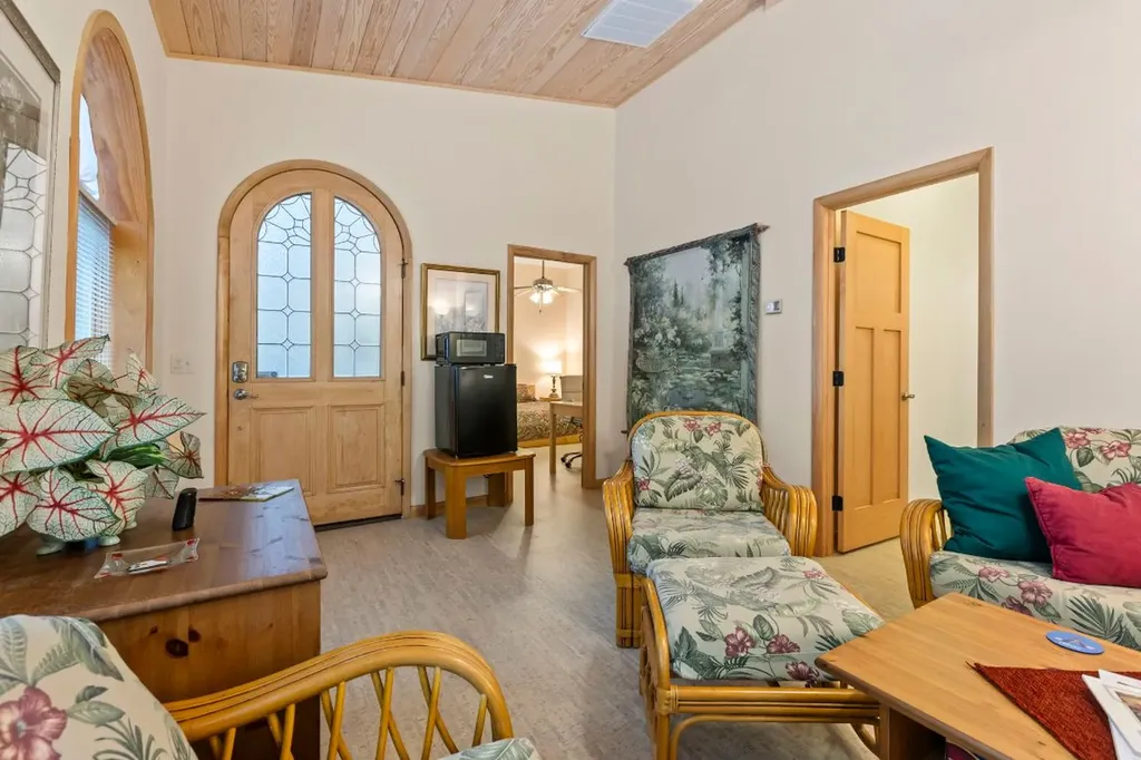 568 W Club Boulevard Lake Toxaway NC 28747